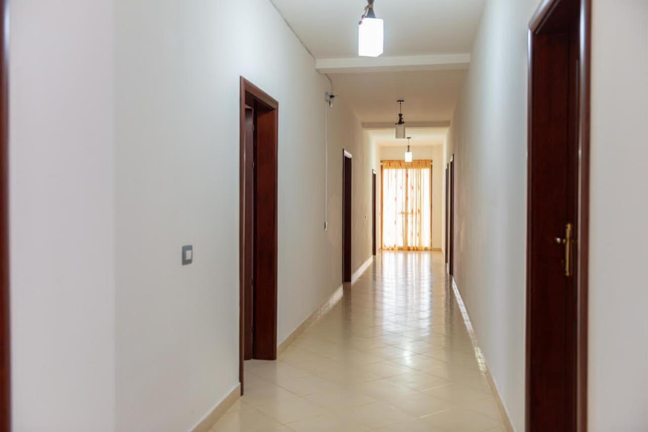 Hotel Idi Вльора Екстер'єр фото