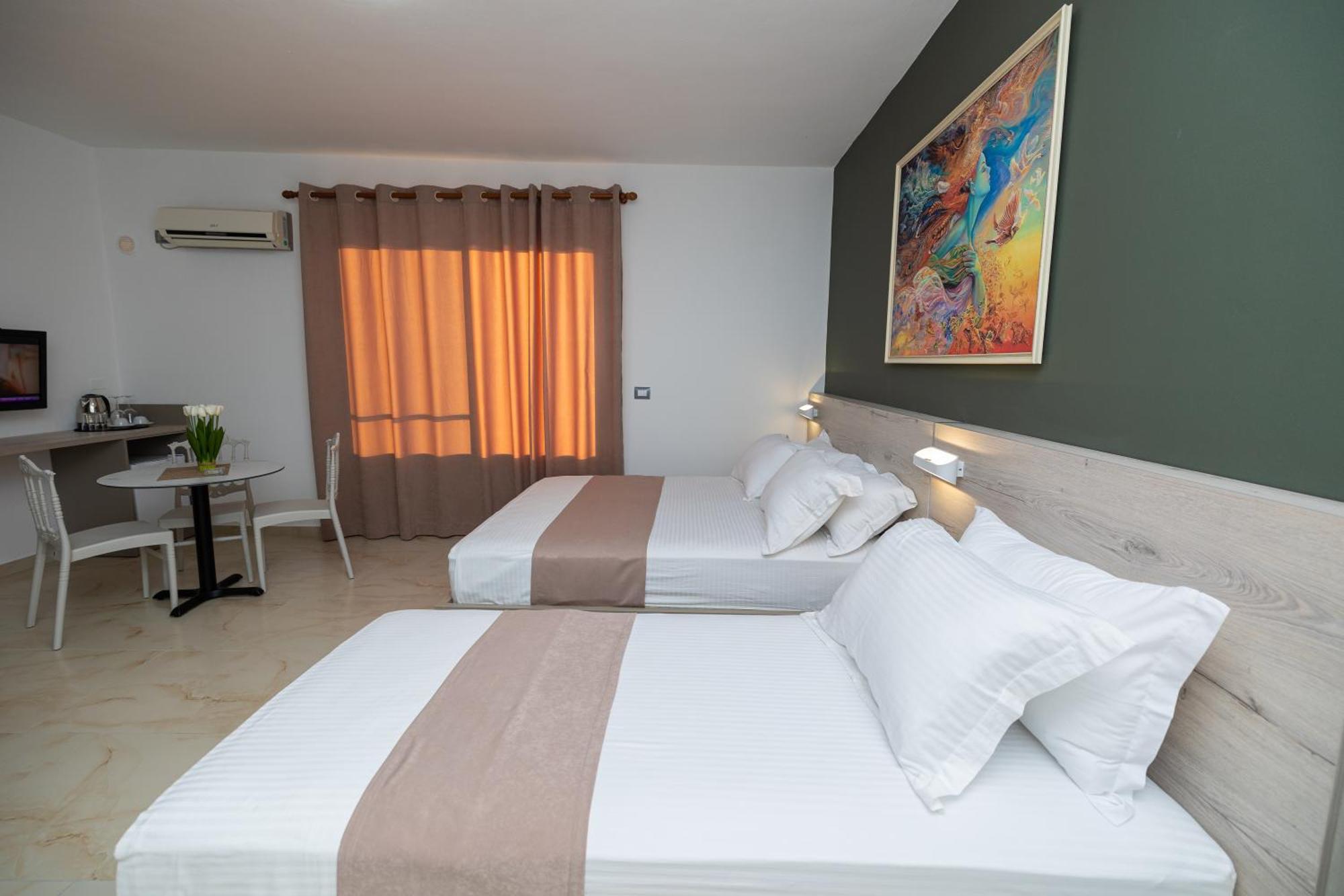 Hotel Idi Вльора Екстер'єр фото