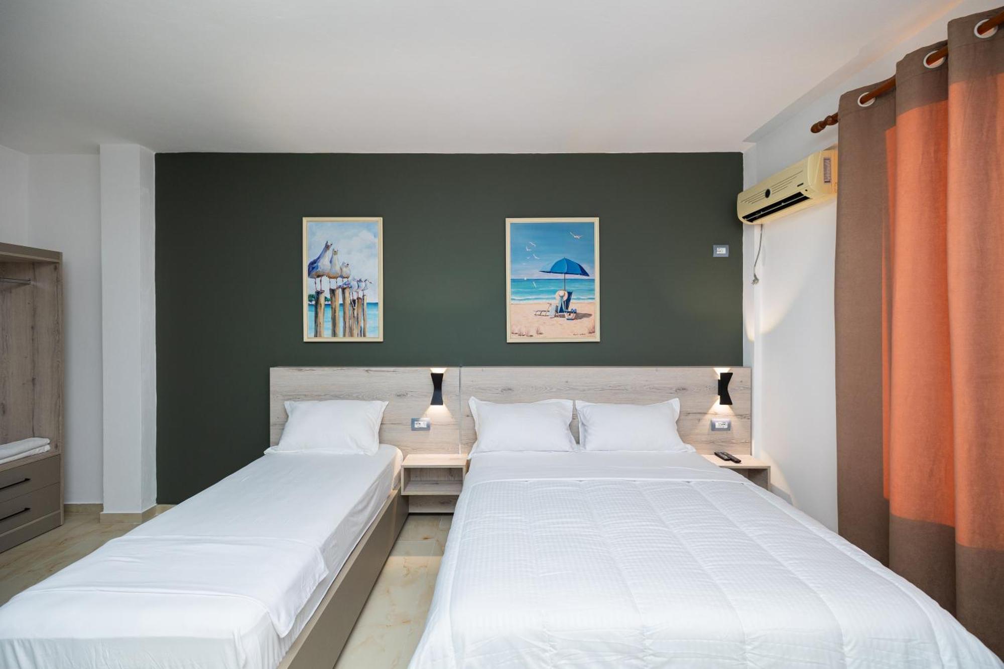 Hotel Idi Вльора Екстер'єр фото